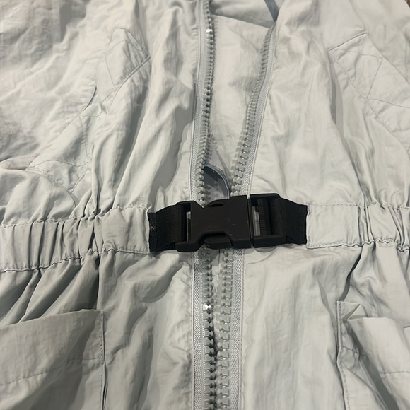 🔥 Zara raincoat - Picture 3 of 4